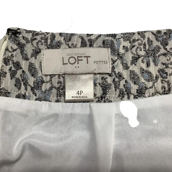 ANN TAYLOR LOFT Tapestry Short Skirt - Size 4P - Picture 10 of 12